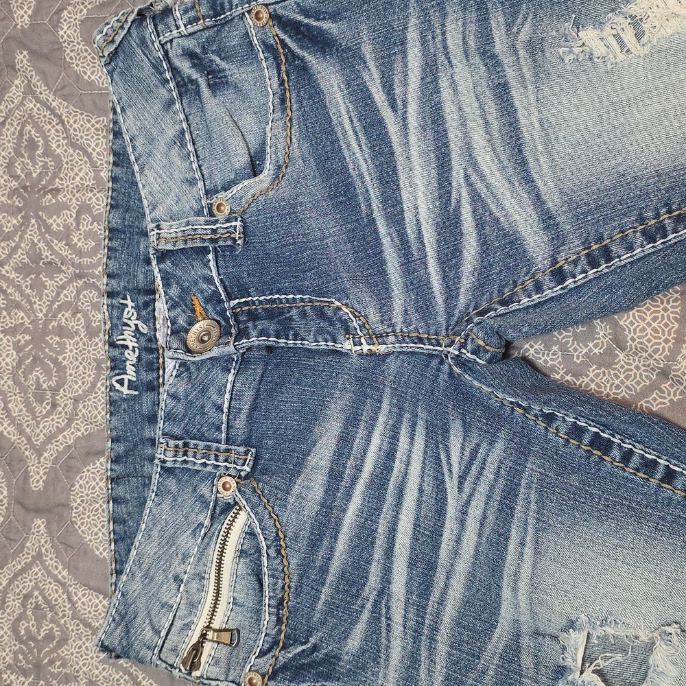 Classic Blue Distressed Women Jeans - Picture 5 of 8